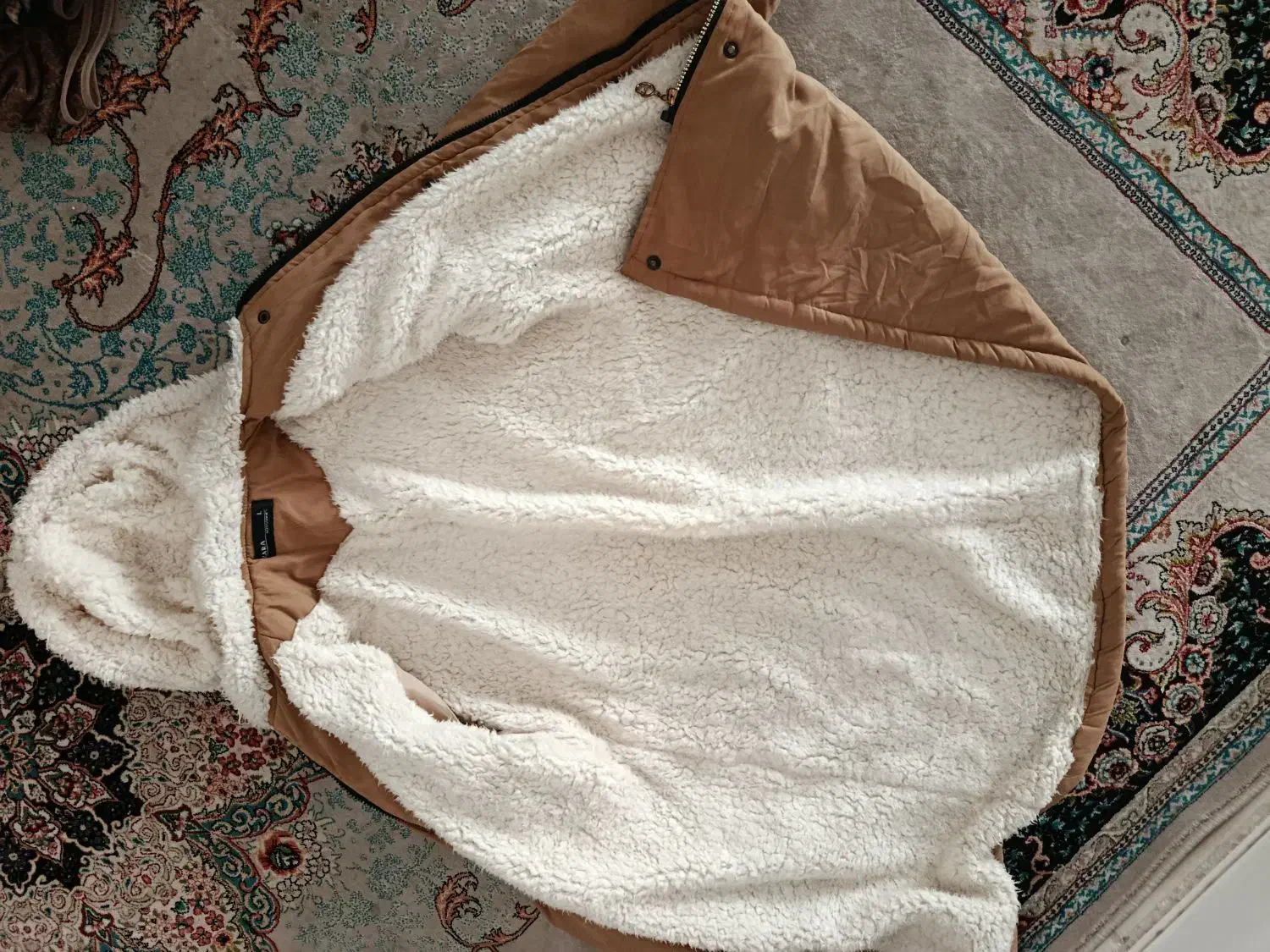 کاپشن|لباس|محمدشهر, همایون ویلا|دیوار