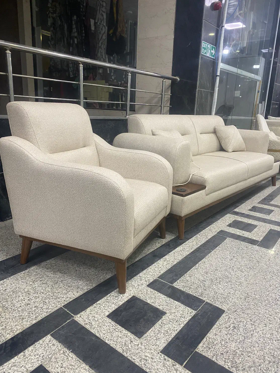 بازار فرش و مبلمان|مبلمان خانگی و میز عسلی|بندر ماهشهر, |دیوار