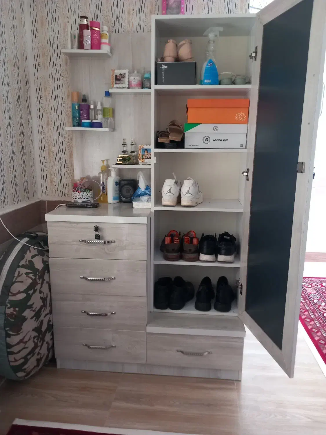 دراور|جاکفشی، کمد، دراور|گنبد کاووس, |دیوار