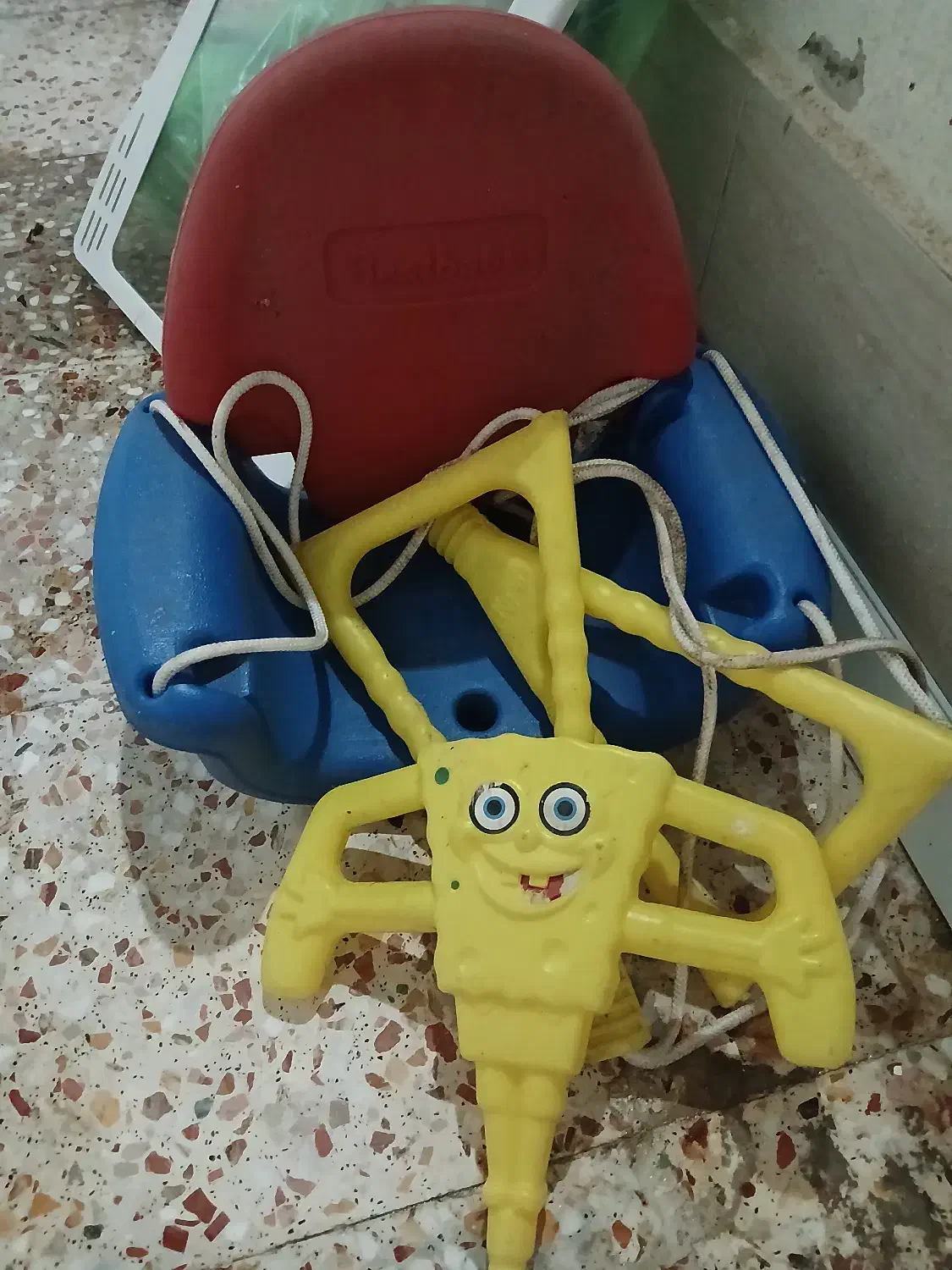 تاب کودک|اسباب‌بازی بچه|رشت, یخسازی|دیوار