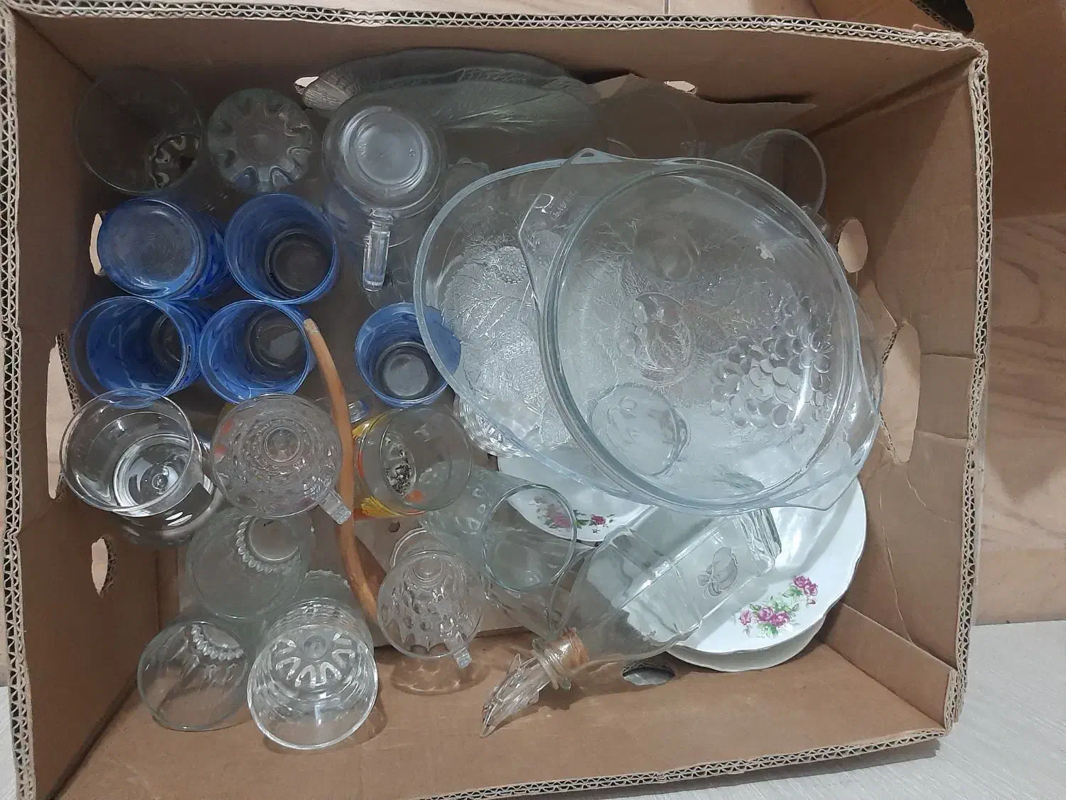 مقداری ظروف خانه|ظروف سرو و پذیرایی|آمل, |دیوار