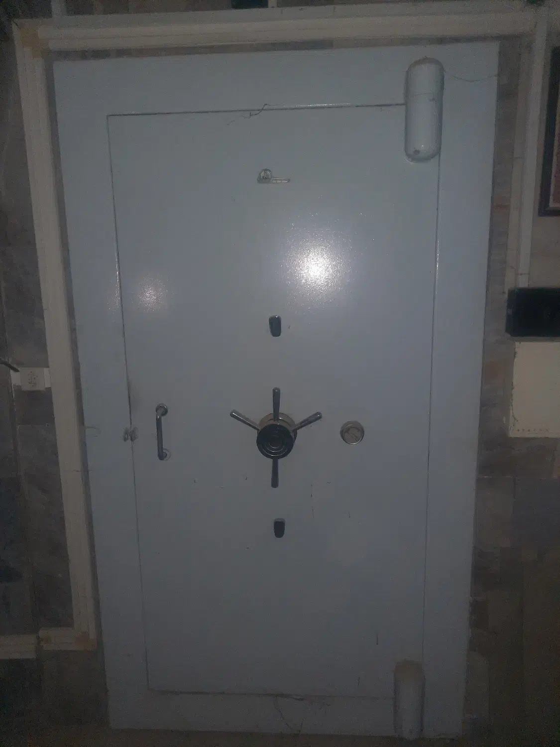 درب خزانه گاوصندوق|ابزارآلات|بوشهر, |دیوار