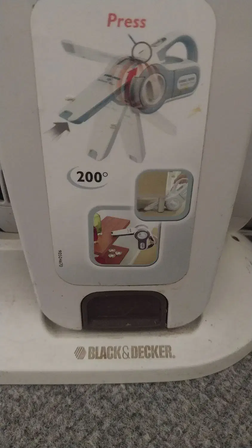 دوعددجاروشارژی بلک اندکر انگلیسی|جاروبرقی، جارو شارژی، بخارشو|کاشان, گبرها|دیوار