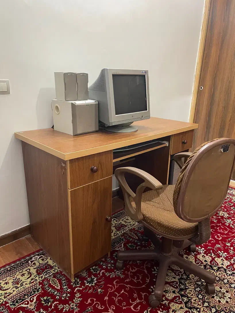 میز کامپیوتر و تحریر|میز تحریر و کامپیوتر|شهمیرزاد, |دیوار