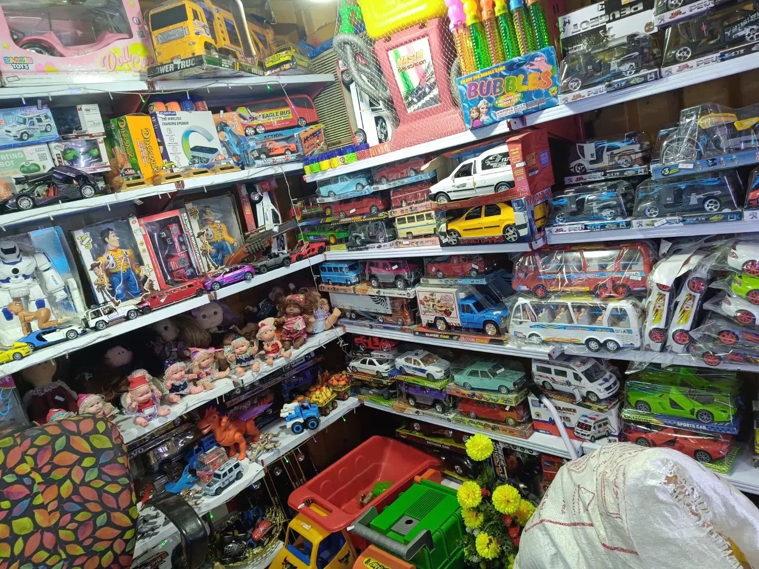 اسباب بازی|اسباب‌بازی بچه|مسجد سلیمان, |دیوار