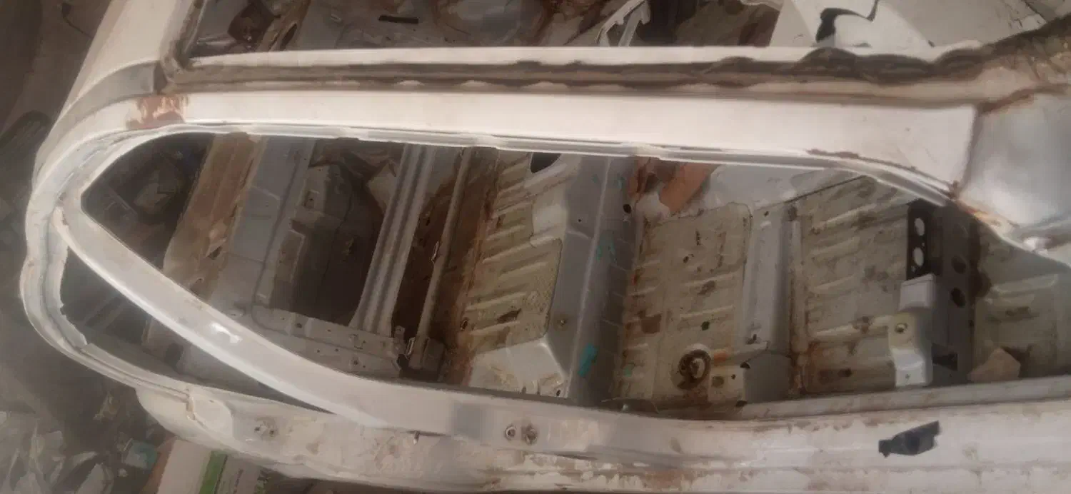 اسکلت سینا تصادفی|قطعات یدکی و لوازم جانبی|قم, کوه سفید|دیوار