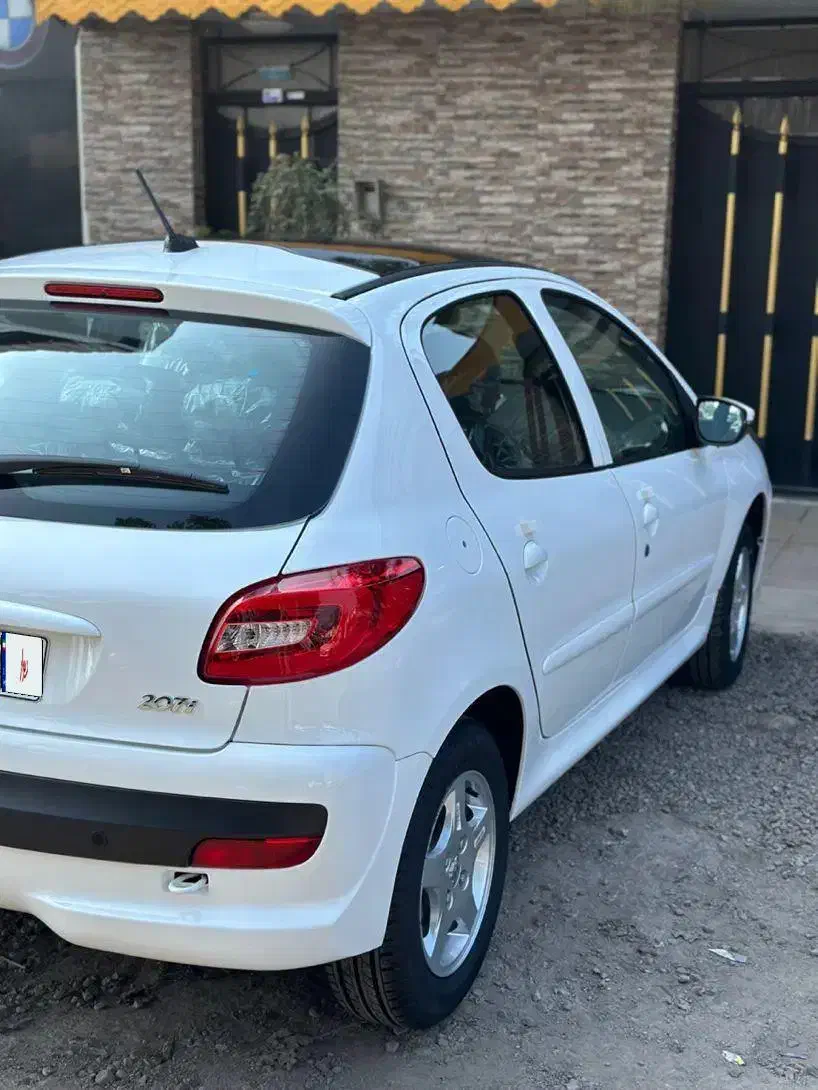 پژو 207 اتومات 1404 صفر|خودرو سواری و وانت|رشت, بوسار|دیوار