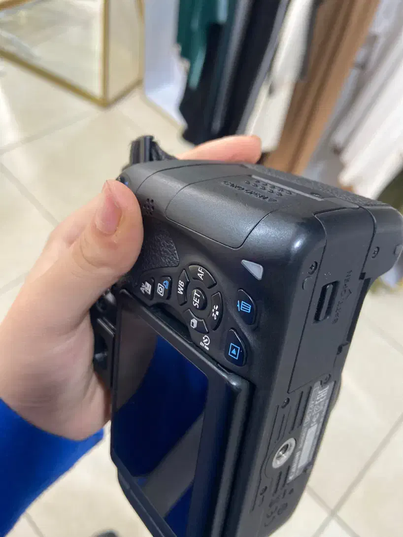دوربین canon700d|دوربین عکاسی و فیلم‌برداری|اردبیل, |دیوار