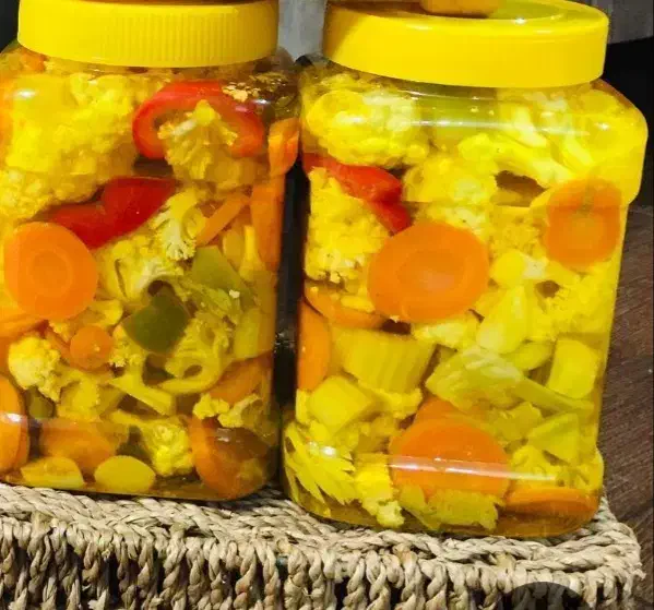 ترشیجات|خوردنی و آشامیدنی|مرودشت, کناره|دیوار