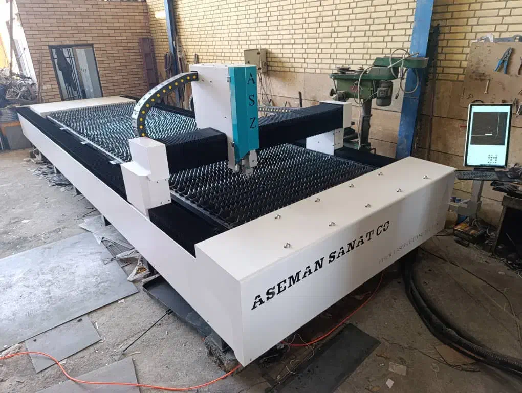 دستگاه لیزر برش فلزات۳کیلووات|ماشینآلات صنعتی|نجفآباد, شهرک صنعتی نجف آباد|دیوار