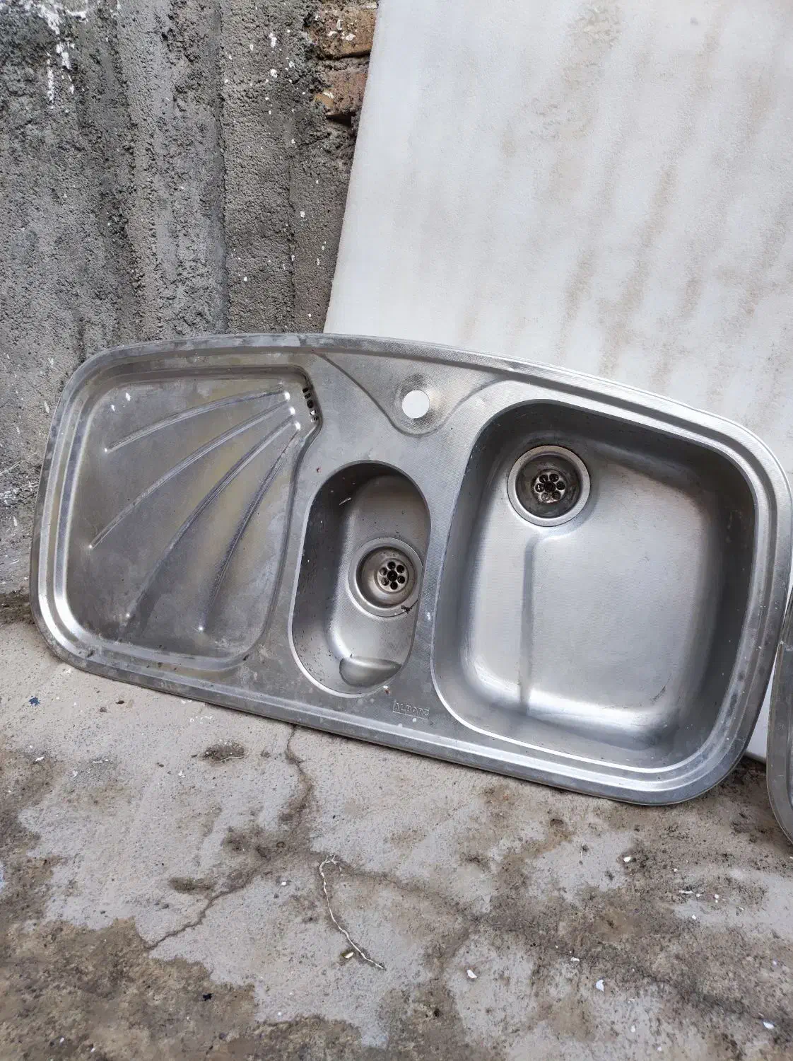 سینک|مصالح و تجهیزات ساختمان|رامجین, |دیوار