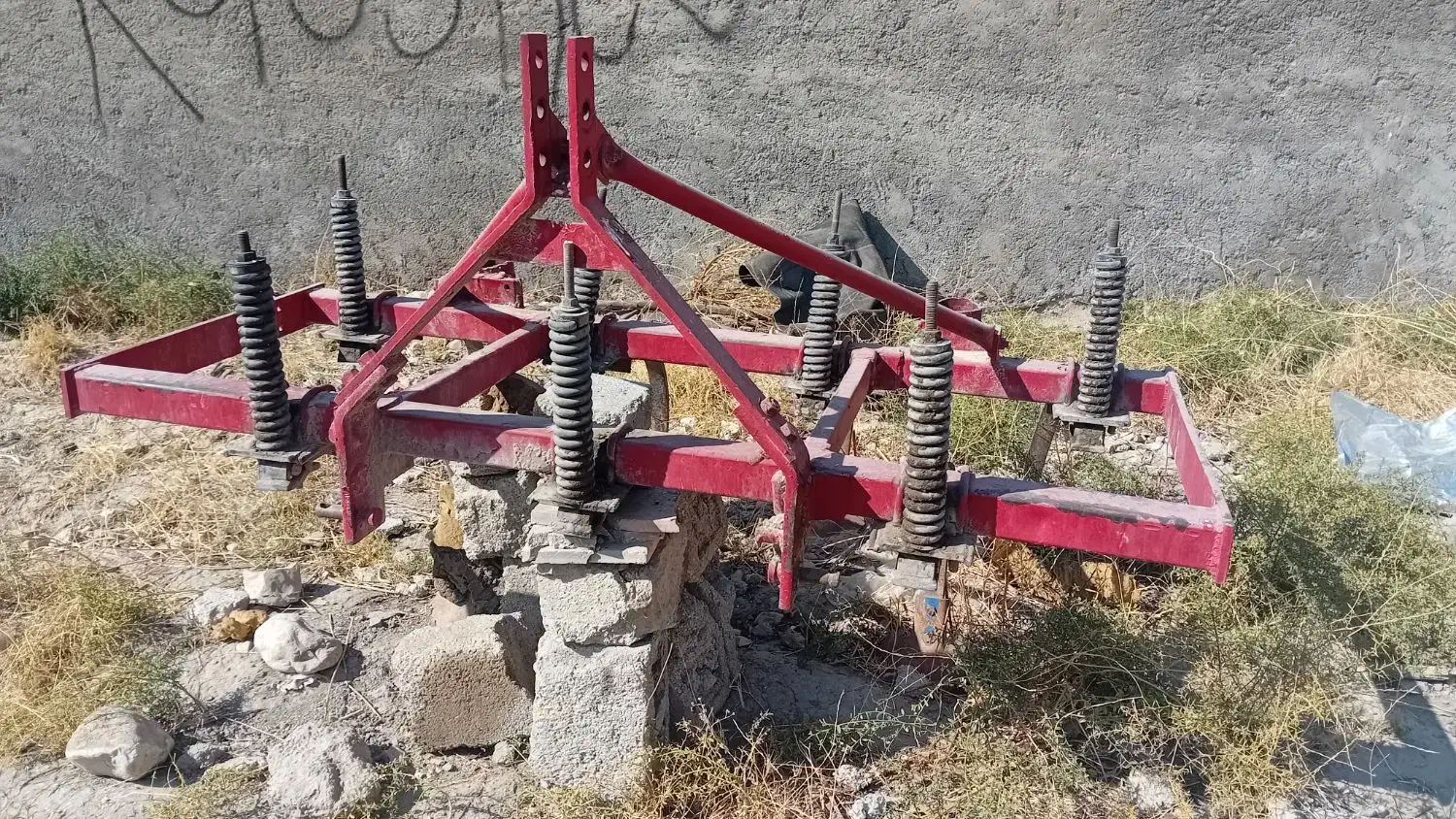 پنجه غازی|ماشینآلات صنعتی|چرام, |دیوار