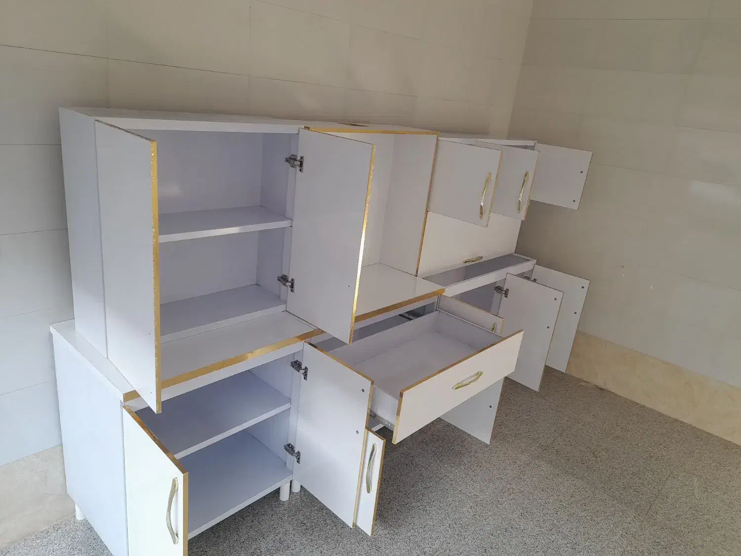 ۶ متر کابینت سفارشی|مصالح و تجهیزات ساختمان|دورود, |دیوار