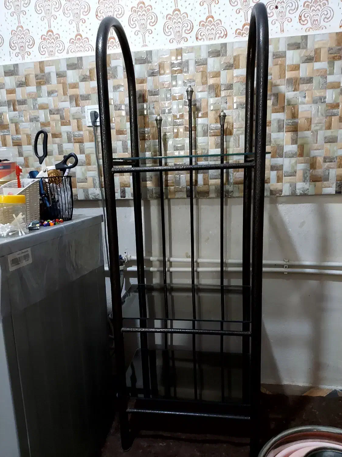 استند|کتابخانه، شلف، قفسههای دیواری|گلبهار, شهر جدید گلبهار|دیوار