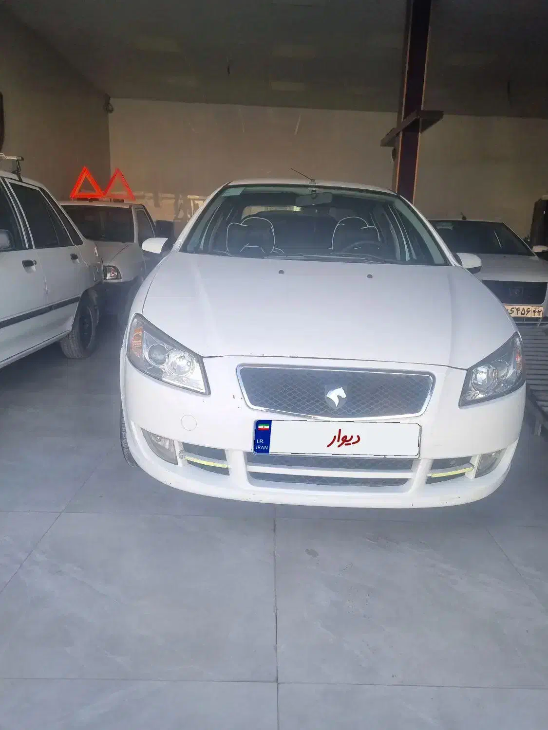 رانا ۹۸ بدونه رنگ|خودرو سواری و وانت|اصفهان, اطشاران|دیوار