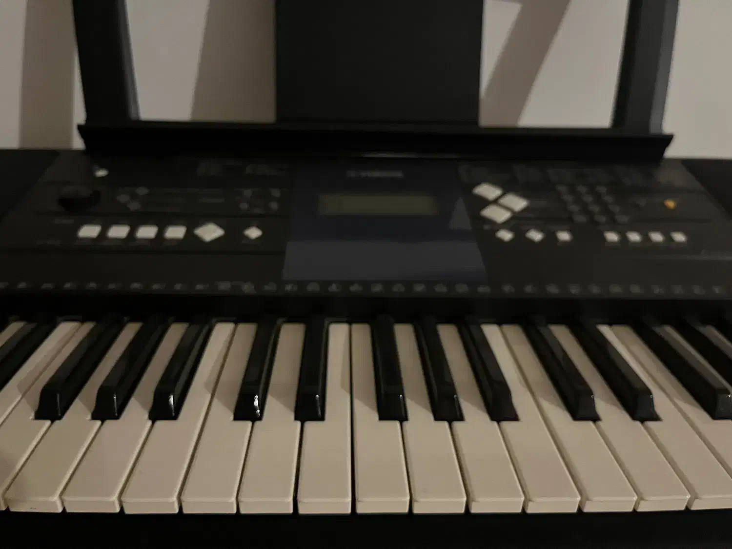 ارگ Yamaha (یاماها) E333|پیانو، کیبورد، آکاردئون|رشت, منظریه|دیوار