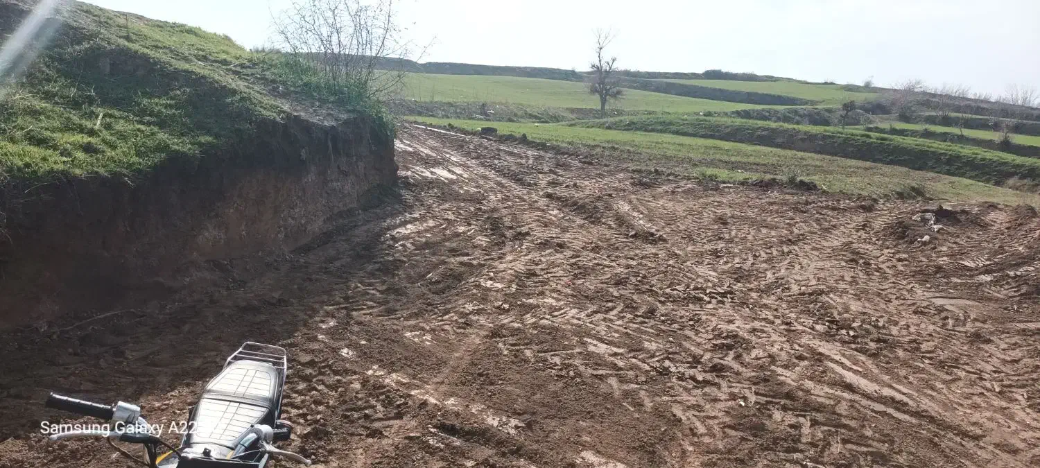 زمین مسکونی داخل بافت روستای چسبیده به خیابان|فروش زمین و ملک کلنگی|مینودشت, |دیوار