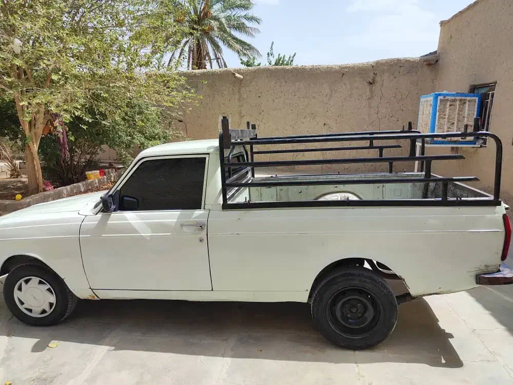 مدارک گمشده|اشیا|سراوان, |دیوار