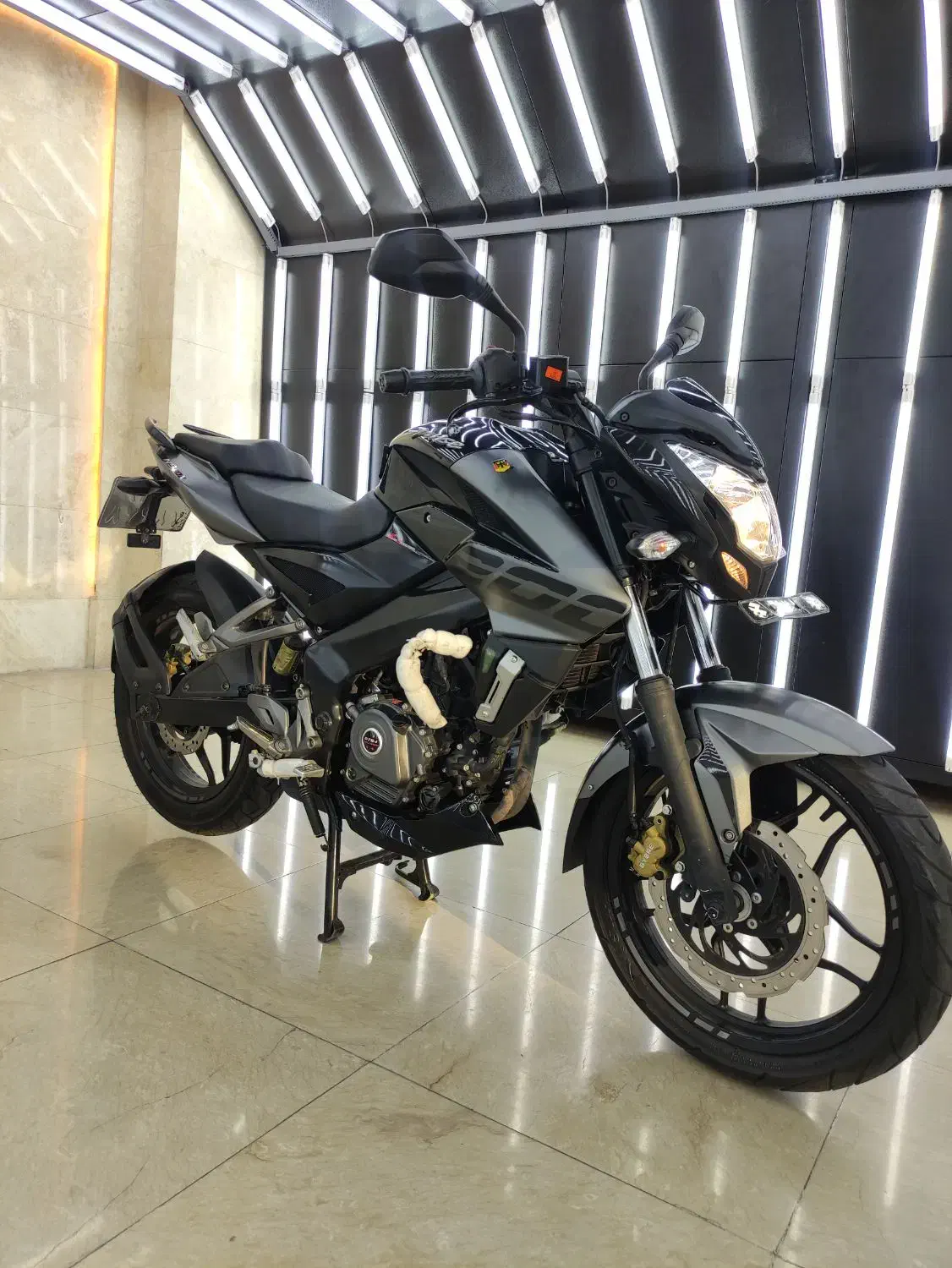 ns200 98|موتورسیکلت|تهران, نیلوفر|دیوار