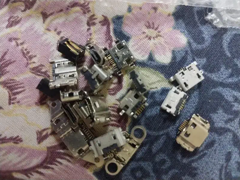 وسایل جانبی|لوازم جانبی موبایل و تبلت|قم, امامزاده ابراهیم|دیوار