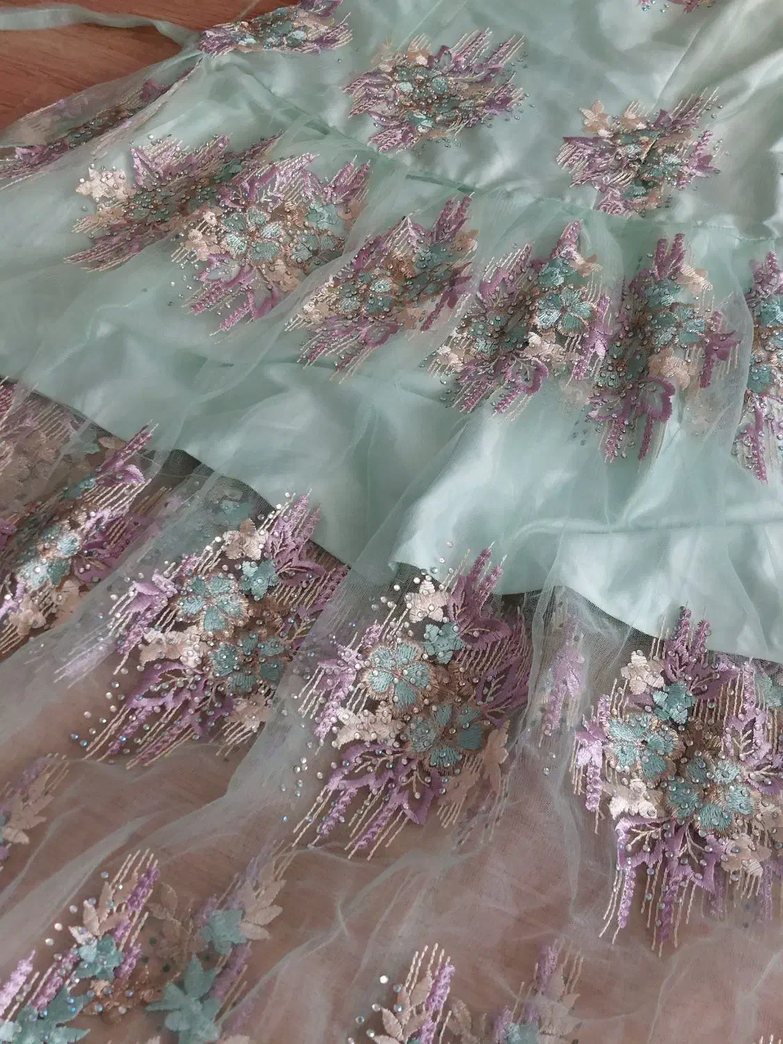 لباس کردی زنانە سقزی|لباس|قروه, |دیوار