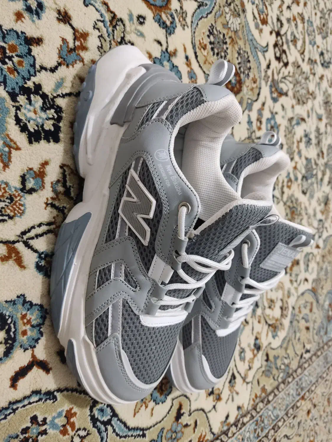 کفش نیوبالانس ۴۱ کاملا نو|کیف، کفش، کمربند|شیراز, کوشک میدان|دیوار