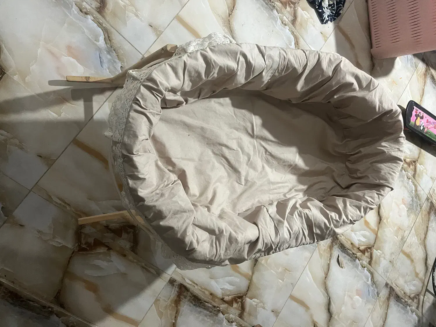 گهواره راک چوبی نوزاد|تخت و صندلی بچه|گیلان غرب, |دیوار