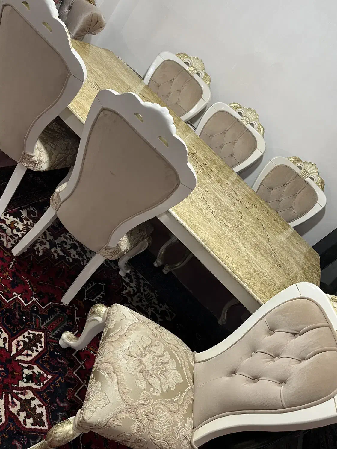 میز غذاخوری سلطنتی|میز و صندلی غذاخوری|تیکمه داش, |دیوار