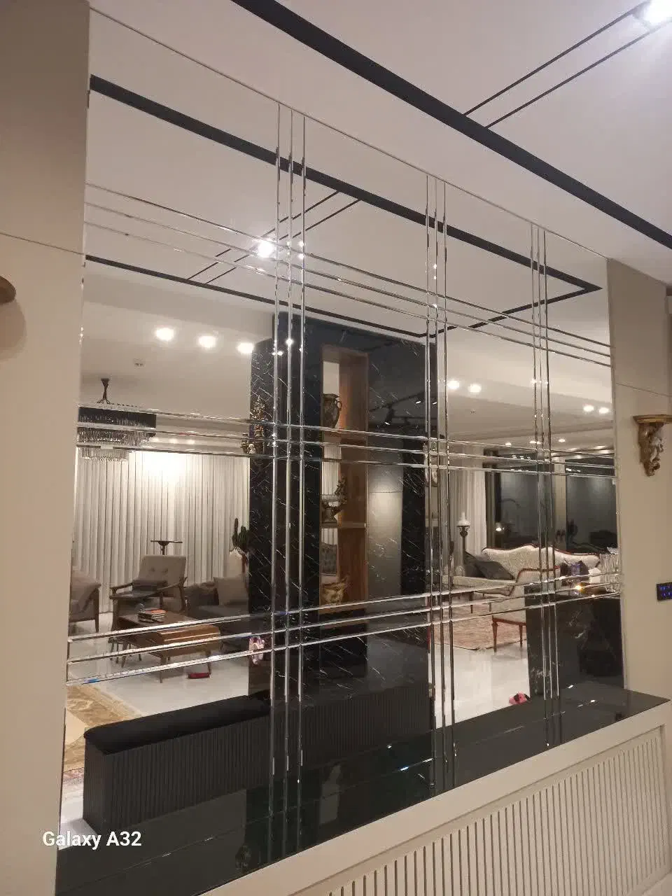 شیشه بری و نصب انواع شیشه و اینه سراسر مشهد|خدمات پیشه و مهارت|مشهد, صیاد شیرازی|دیوار