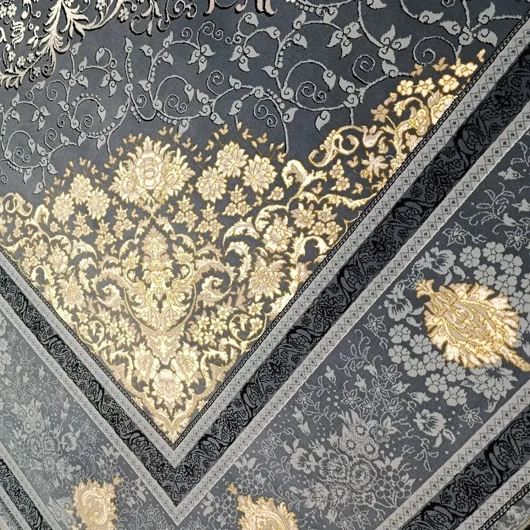 فرش خاتون دلفینی نقره ایی ۱۲۰۰شانه|فرش|شیراز, قلات|دیوار