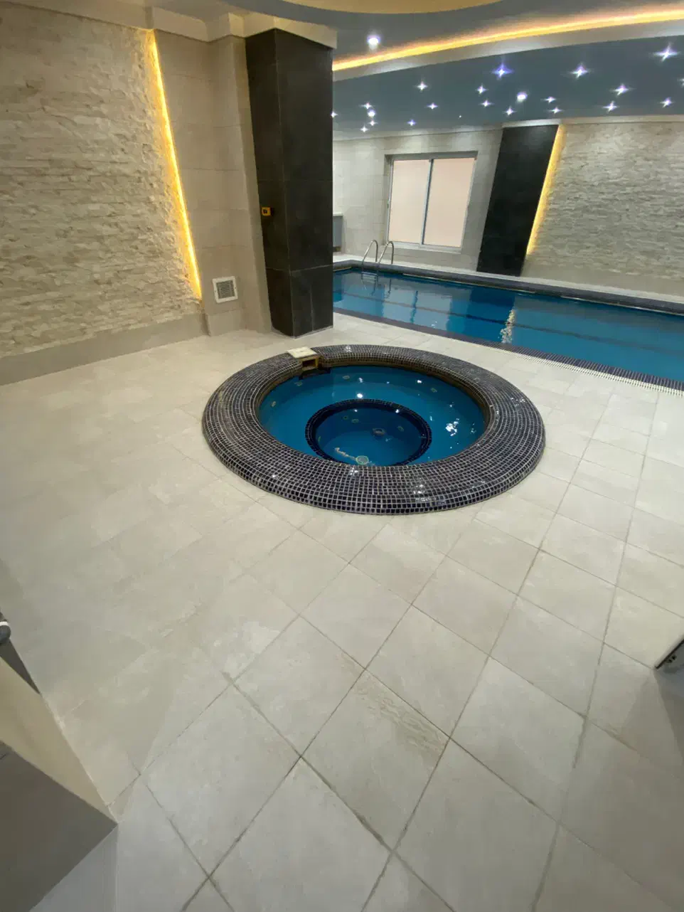 ۱۵۵متر سعادت آباد ۲۴ متری فول مشاعات