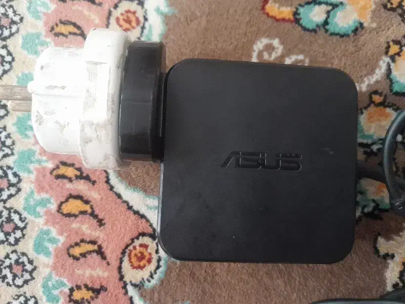 آداپتور Asus|قطعات و لوازم جانبی رایانه|کنگاور, |دیوار