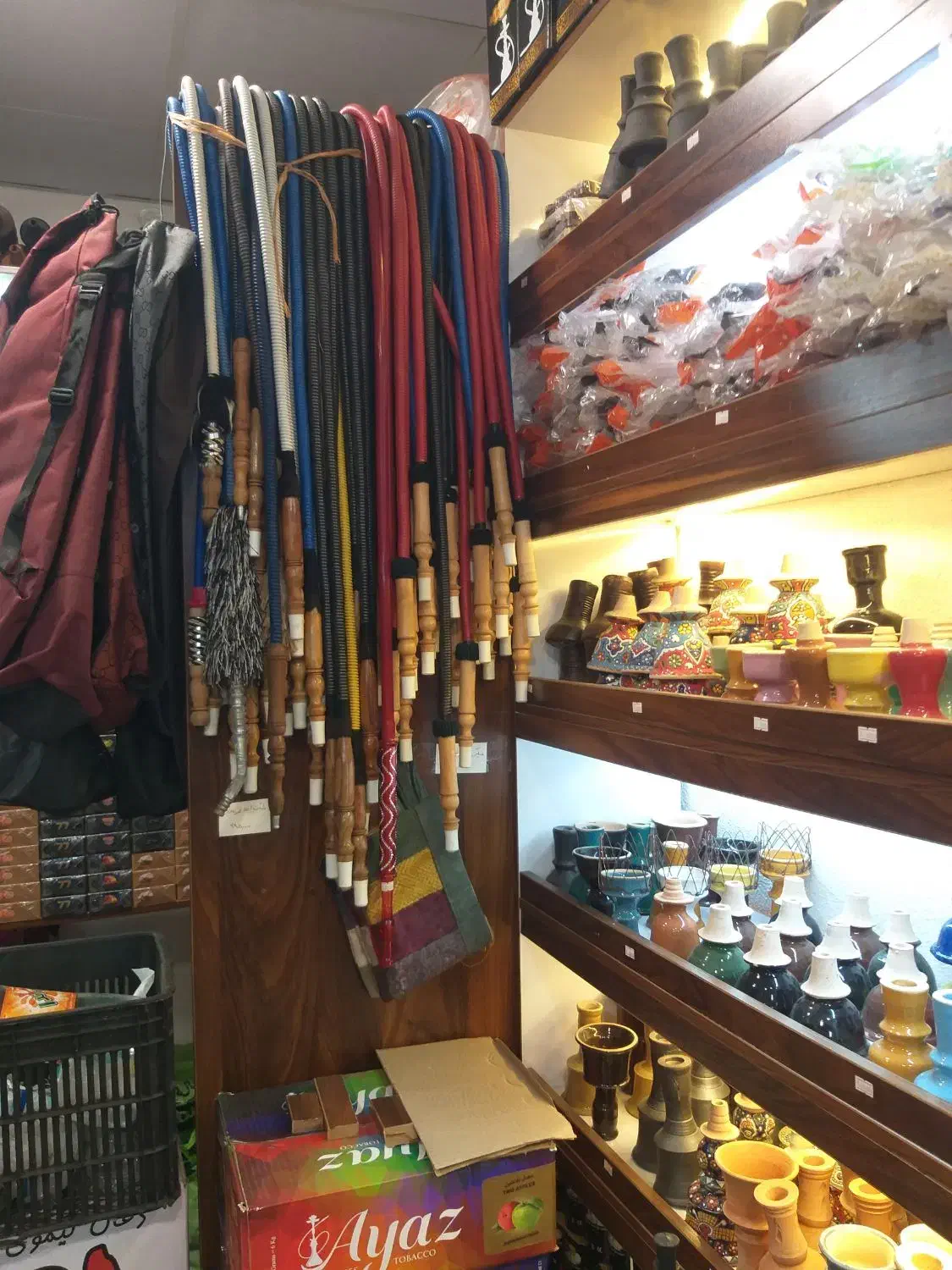 واگذاری فروشگاه دخانیات با تمام لوازم و دکور|فروشگاه و مغازه|رشت, امین الضرب|دیوار