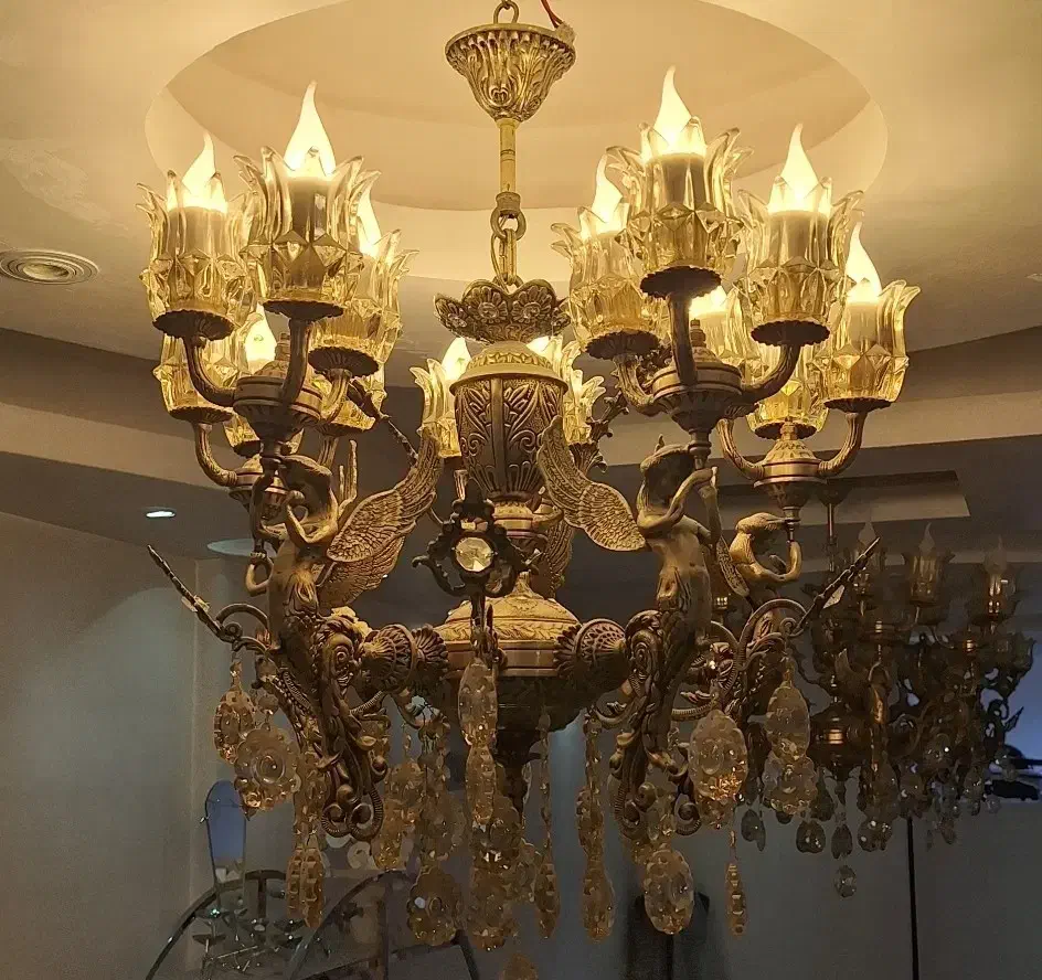 لوستر فرشته برنز سنگین|لوستر و چراغ آویز|نظرآباد, نظرآباد|دیوار