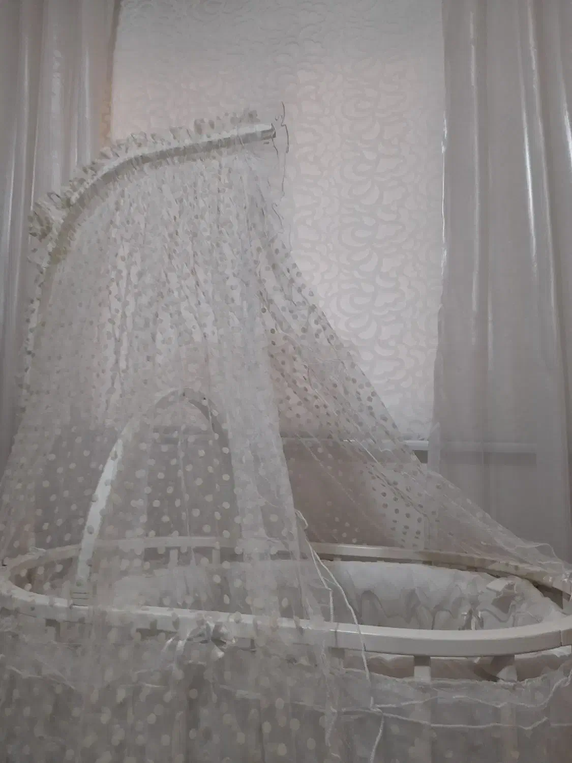 تخت نوزاد|تخت و سرویس خواب|رشت, بوسار|دیوار