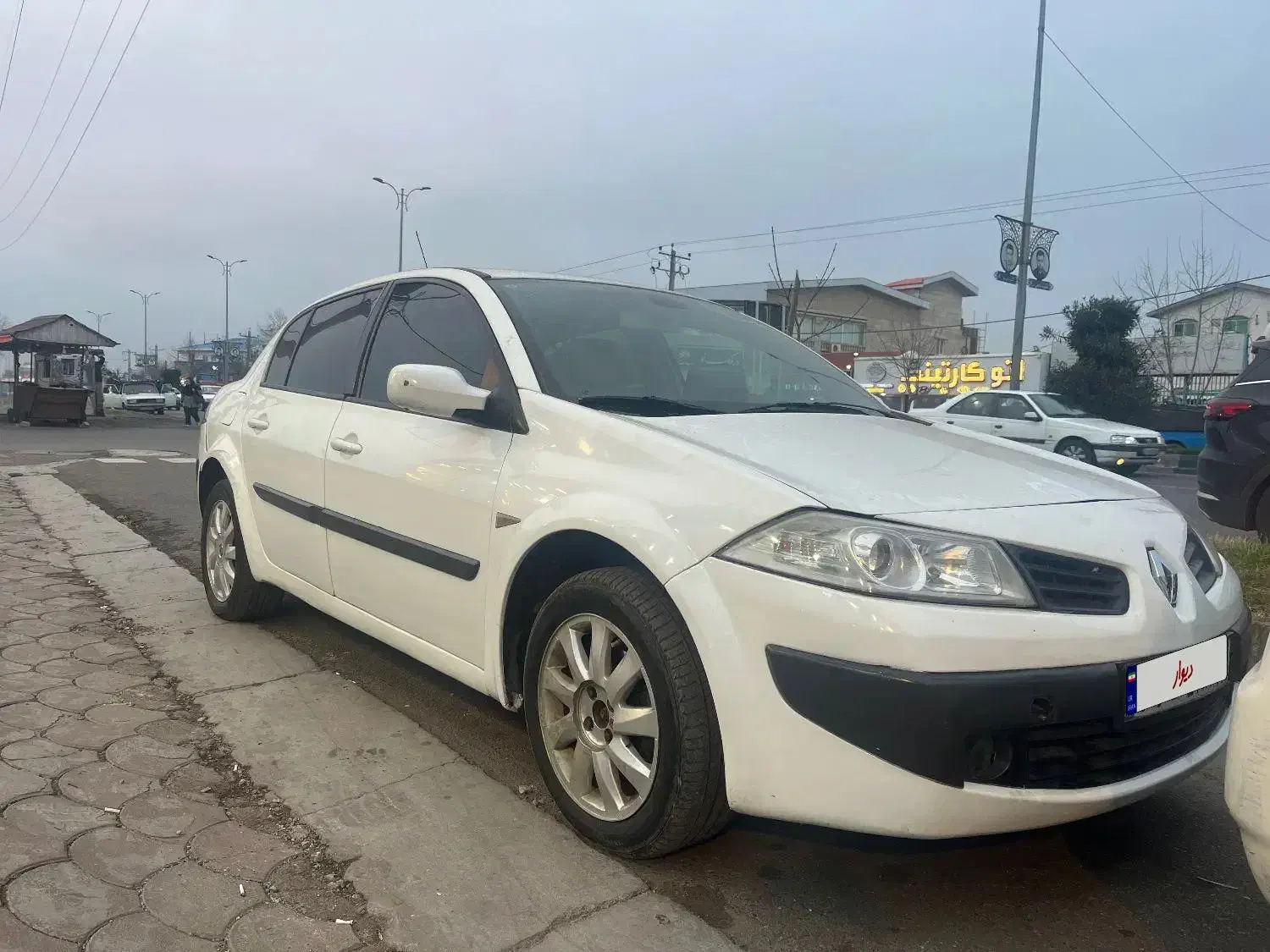 مگان مدل ۹۰|خودرو سواری و وانت|رشت, بلوار گیلان|دیوار