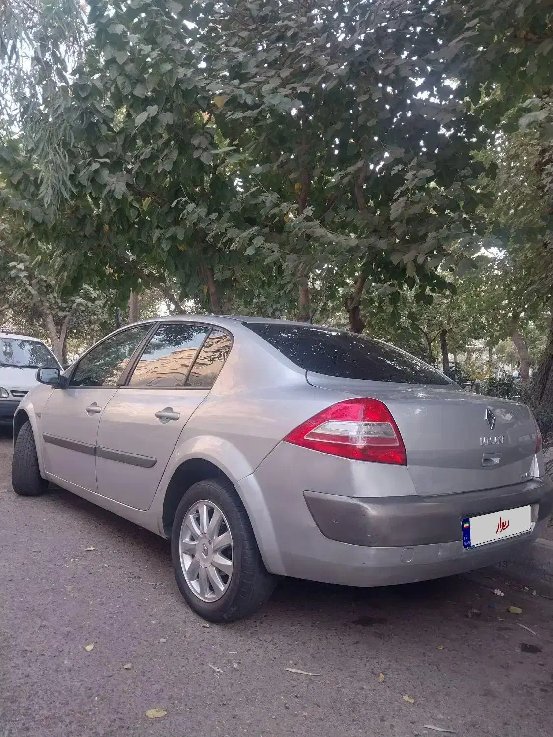 مگان اتومات۲۰۰۰مدل۹۰|خودرو سواری و وانت|تهران, شهرآرا|دیوار