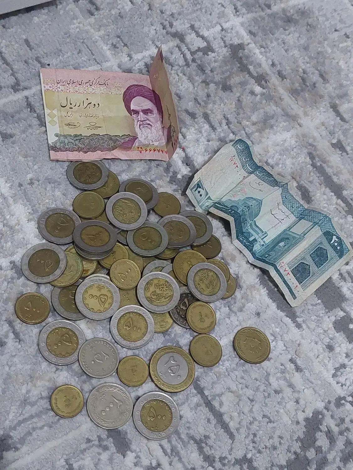 تعدادی سکه و اسکناس قدیمی|کلکسیون سکه، تمبر، اسکناس|کرج, خرمدشت|دیوار