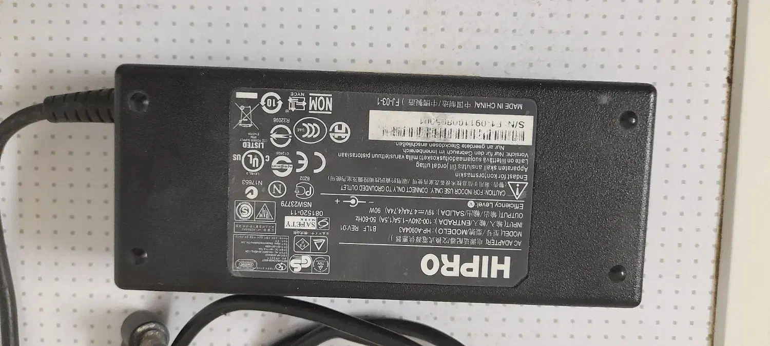 َشارژر لپ تاپ|قطعات و لوازم جانبی رایانه|قم, صدوق|دیوار