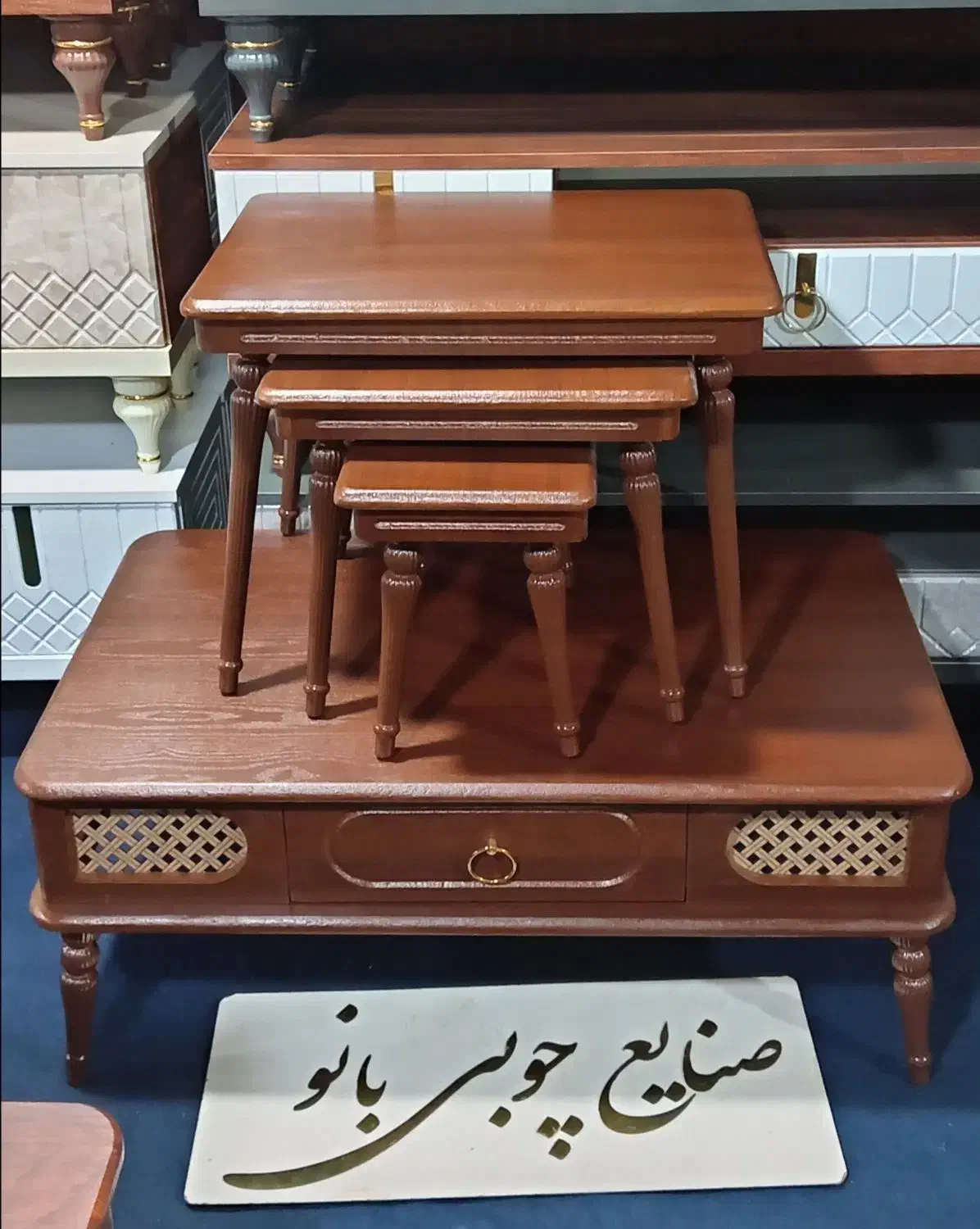 جلومبلی حصیری با عسلی ۴تیکه رنگ فندقی قهوهای|مبلمان خانگی و میز عسلی|قم, قلعه کامکار|دیوار