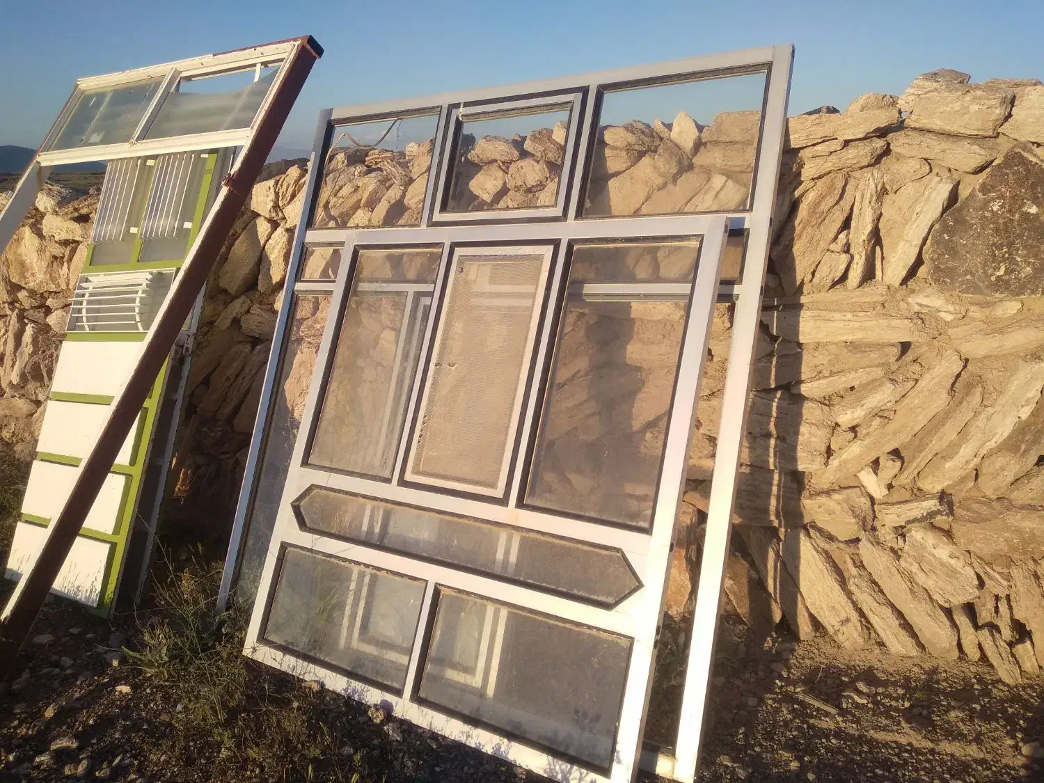 در و پنجره|مصالح و تجهیزات ساختمان|ماکو, |دیوار