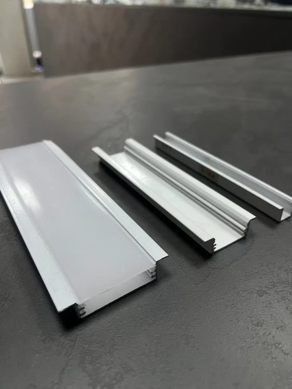 پروفیل لاینر|لامپ و چراغ|اهواز, نادری|دیوار