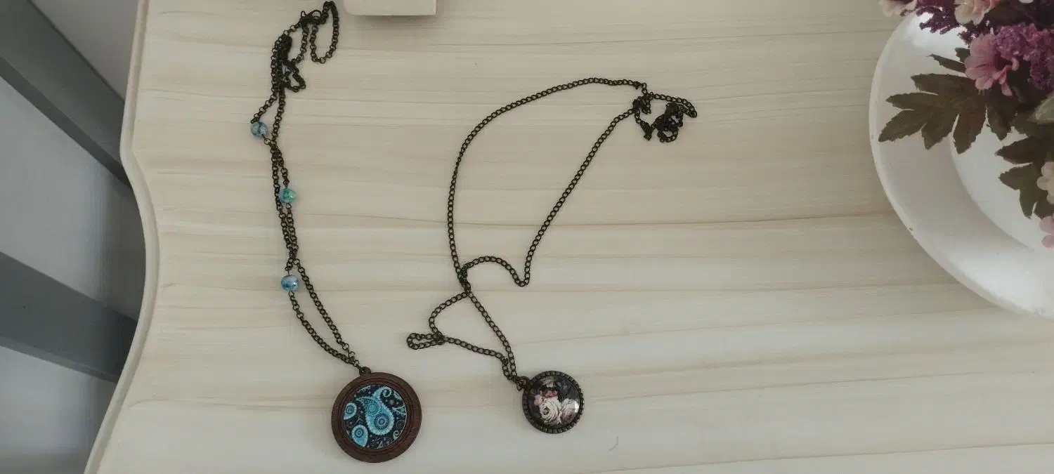 تعدادی گردنبند و رو مانتویی شیک زنانه|بدلیجات|نیشابور, شهرک رسولی|دیوار