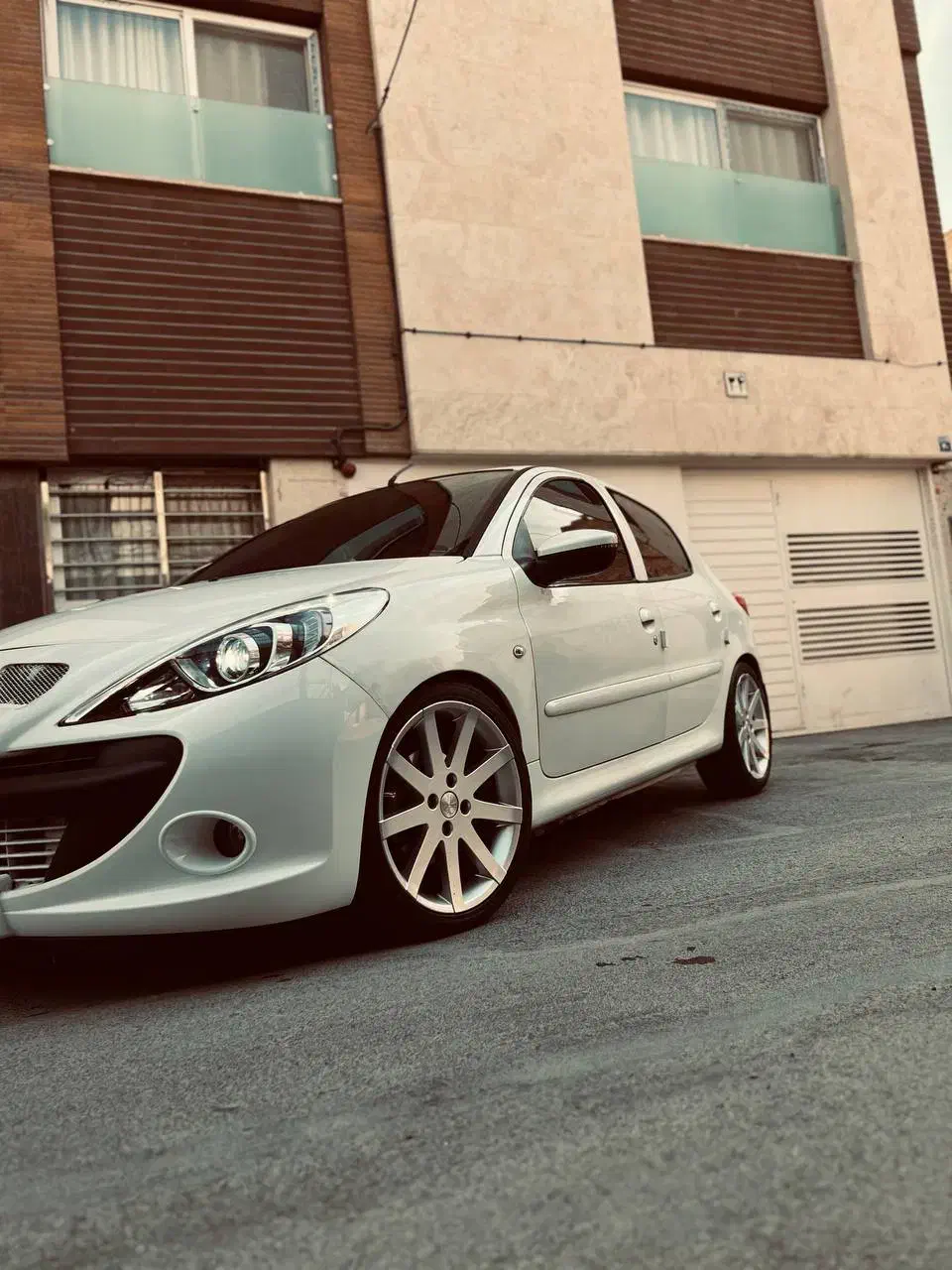 پژو207iفول لوازمی فول اسپرت|خودرو سواری و وانت|اصفهان, جلفا|دیوار