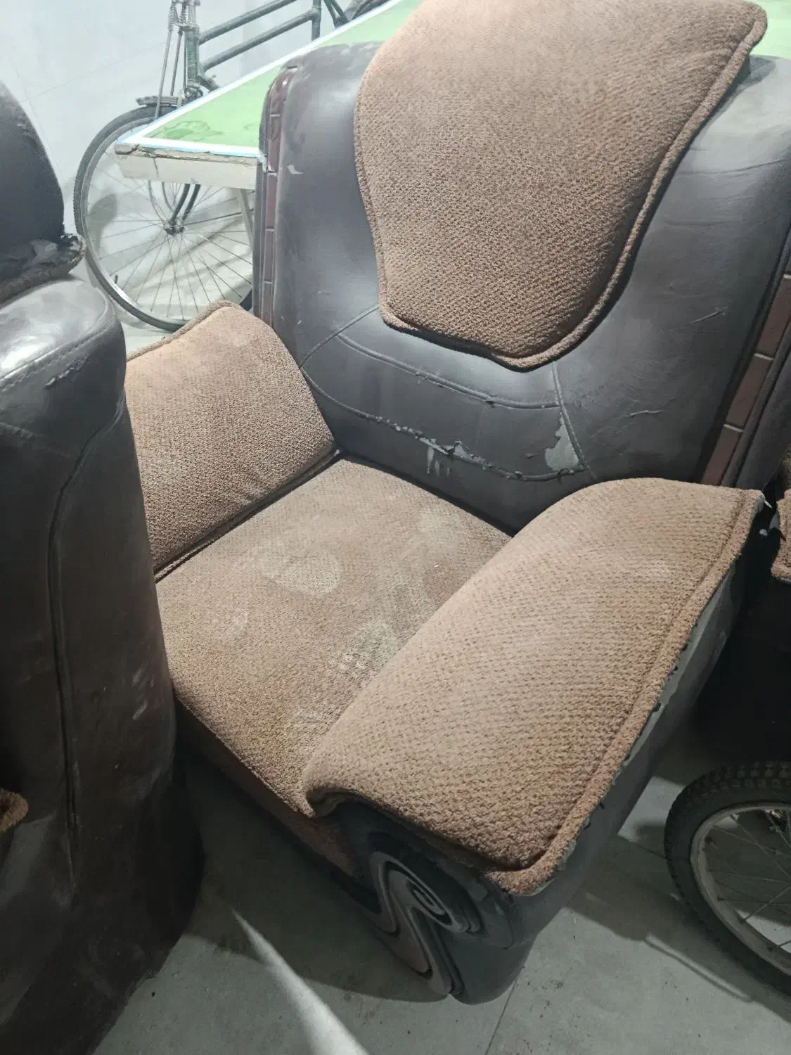 مبل|مبلمان خانگی و میز عسلی|شهرکرد, |دیوار