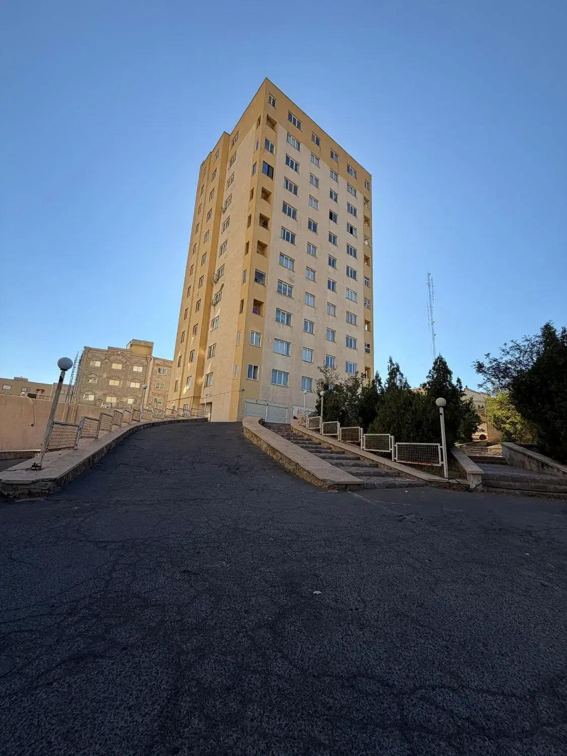 ۷۰متربرج مهستان سهندتک خواب سندشش دانگ املاک آقایی|فروش آپارتمان|تبریز, |دیوار