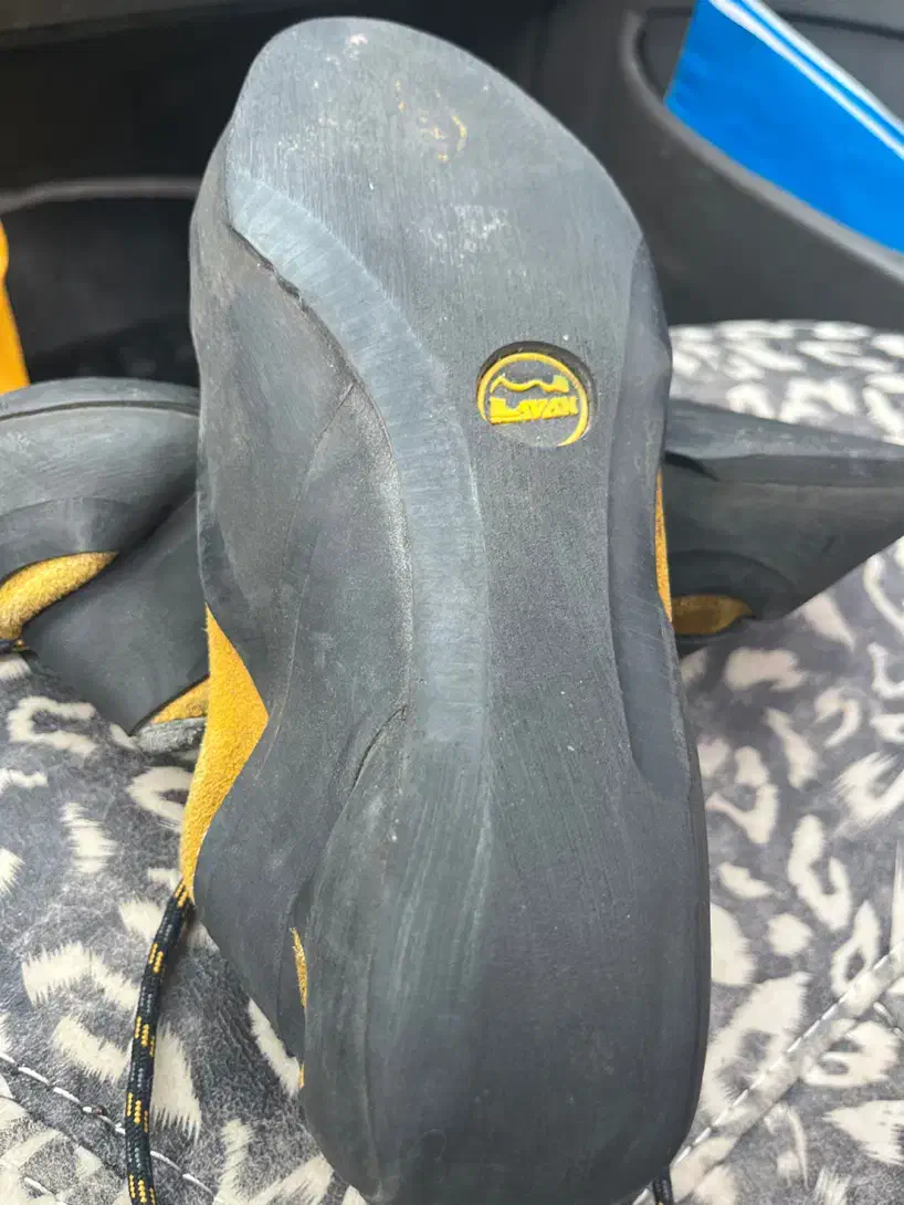 کفش سنگ لاوان|کوهنوردی و کمپینگ|تهران, پاسداران|دیوار