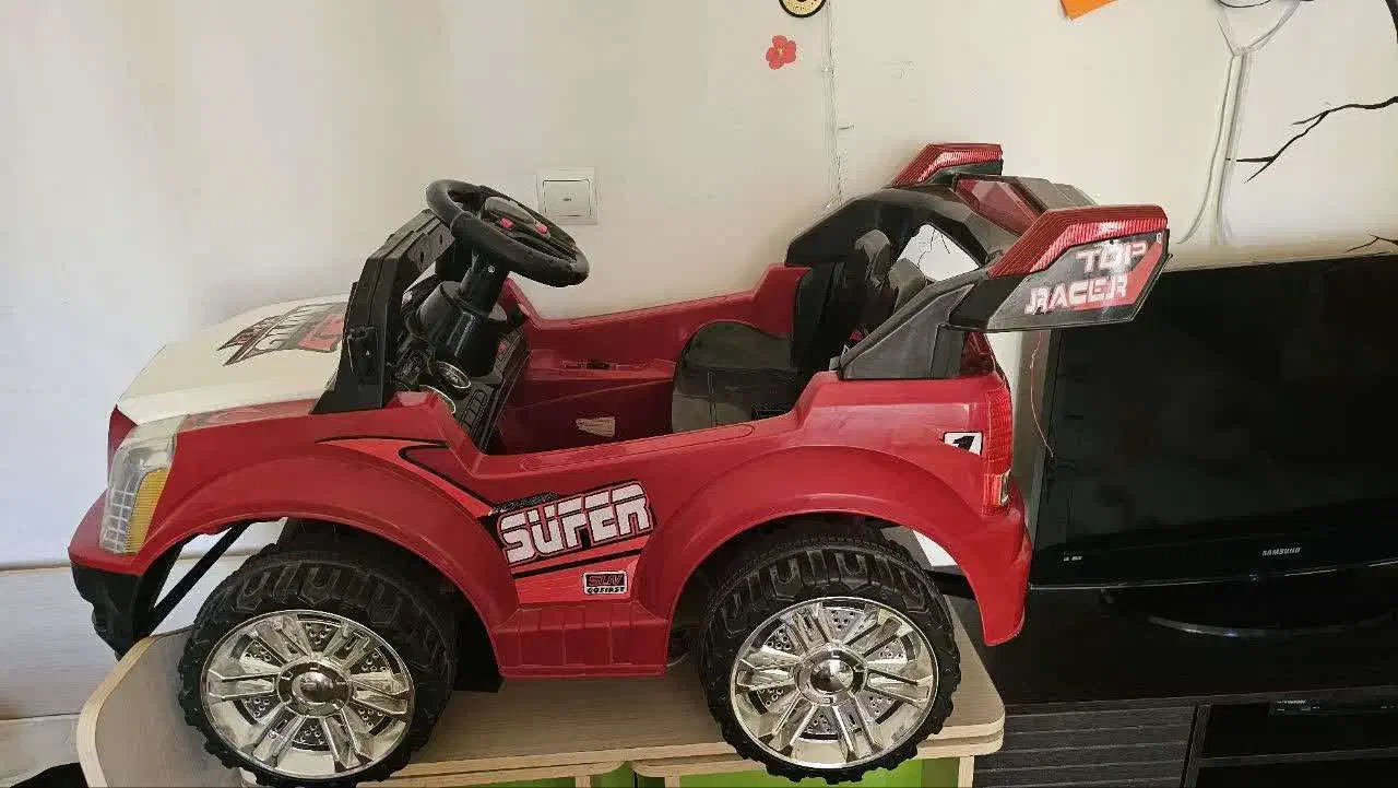 ماشین شارژی بزرگ|اسباب‌‌بازی|پرند, فاز ۴|دیوار