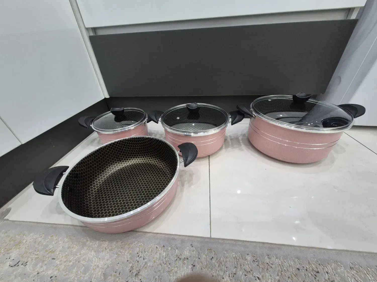 قابلمه|ظروف پختوپز|اندیشه, اندیشه فاز ۱|دیوار