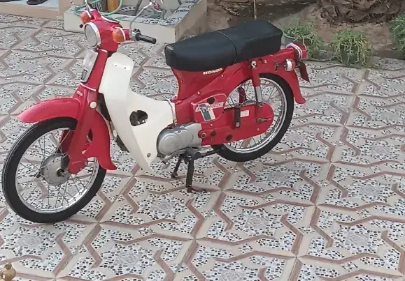 هندا 70 کلکسیونی|کلکسیون اشیاء عتیقه|بوشهر, |دیوار